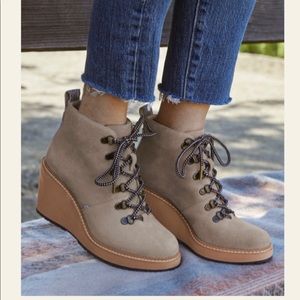 TOMS the Melrose wedge boots